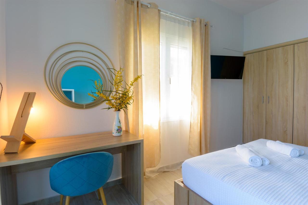 Margarita'S Seafront Luxury Apartment Elounda Eksteriør billede